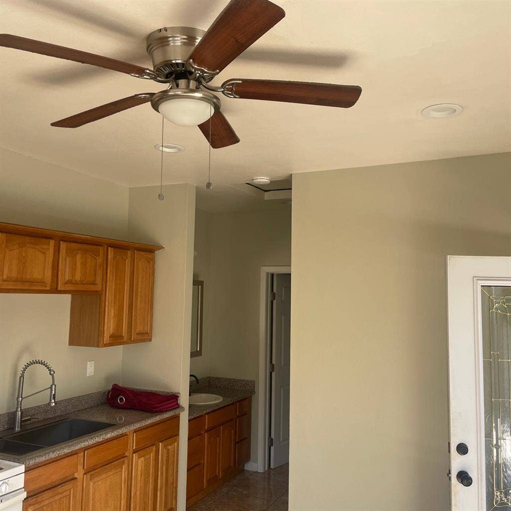 Adu for rent ba Pittsburg CA