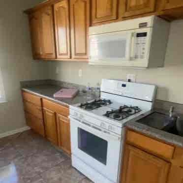 Adu for rent ba Pittsburg CA