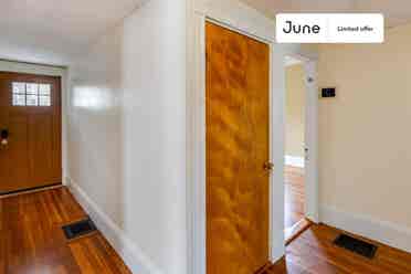 4 BR in Boston