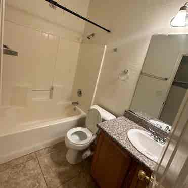 1 BD private BTH, 7th Ave/Southern