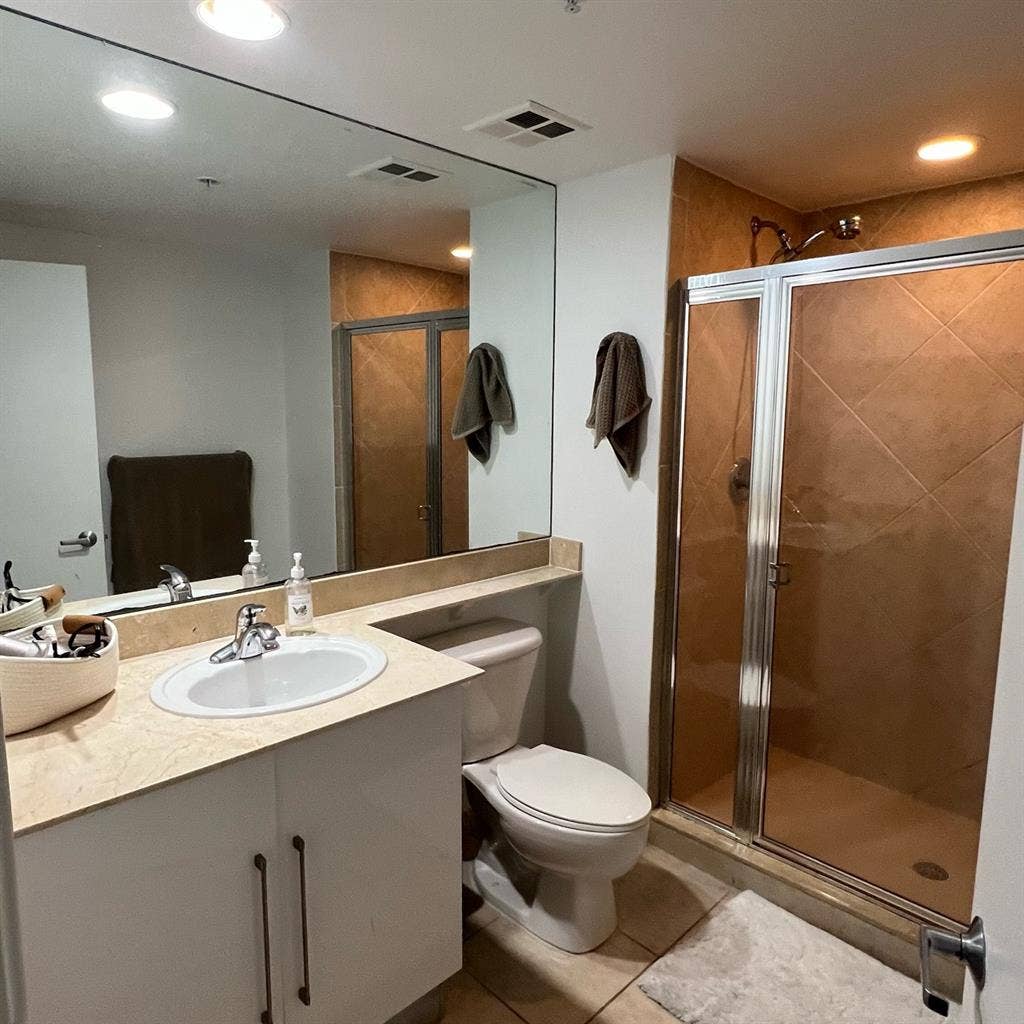 Guest Room with private bathroom