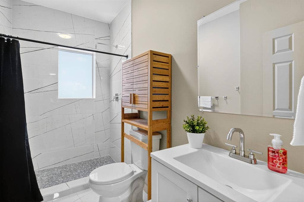 Room for Rent in Co-Living Home