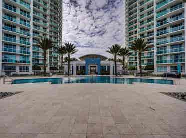 Daytona Beach Skyrise water view co