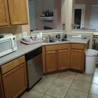 $635 furnished room for rentt