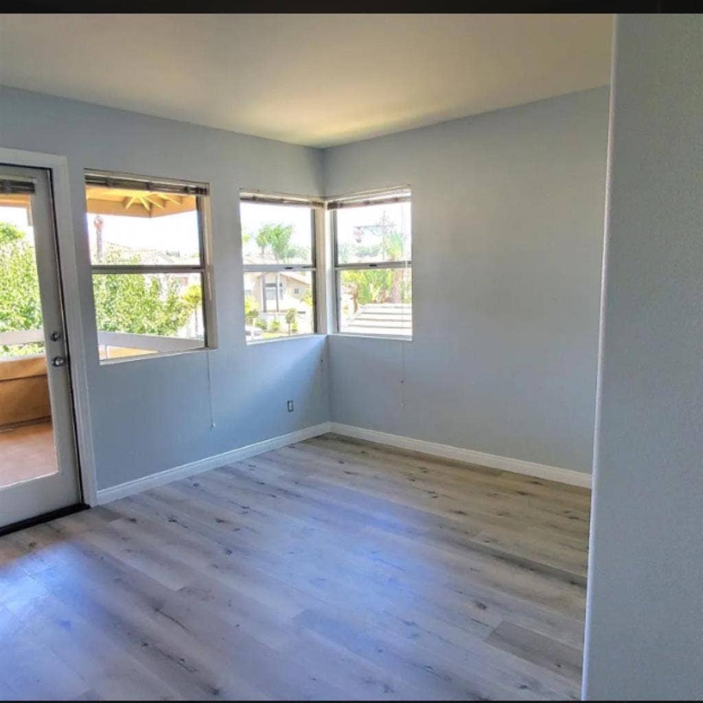 Large bedroom with Private Balcony!