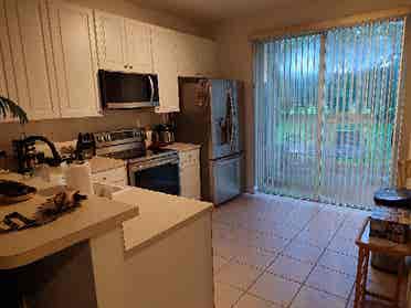 Furnished room! In Pembroke Pines