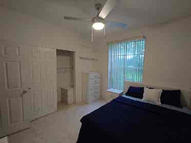 Furnished room! In Pembroke Pines