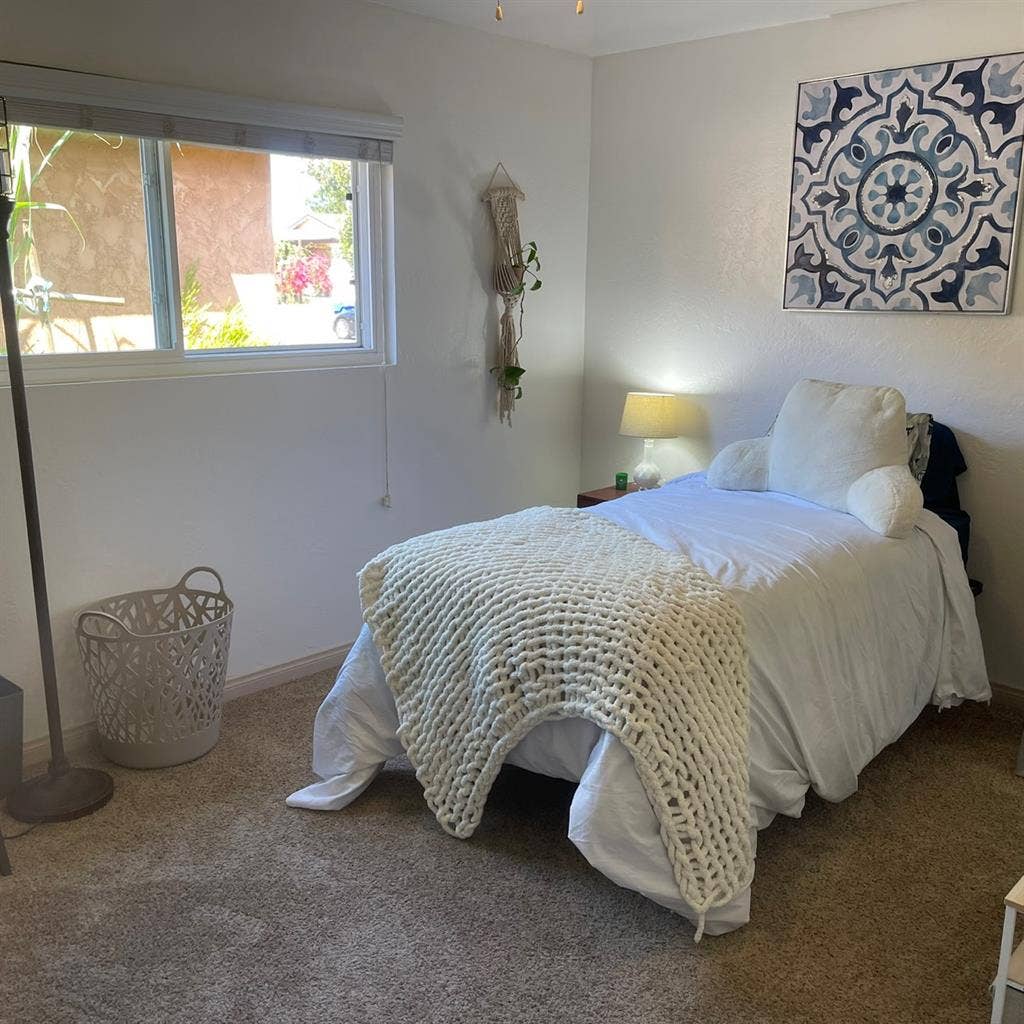 Large furnished bedroom for rent