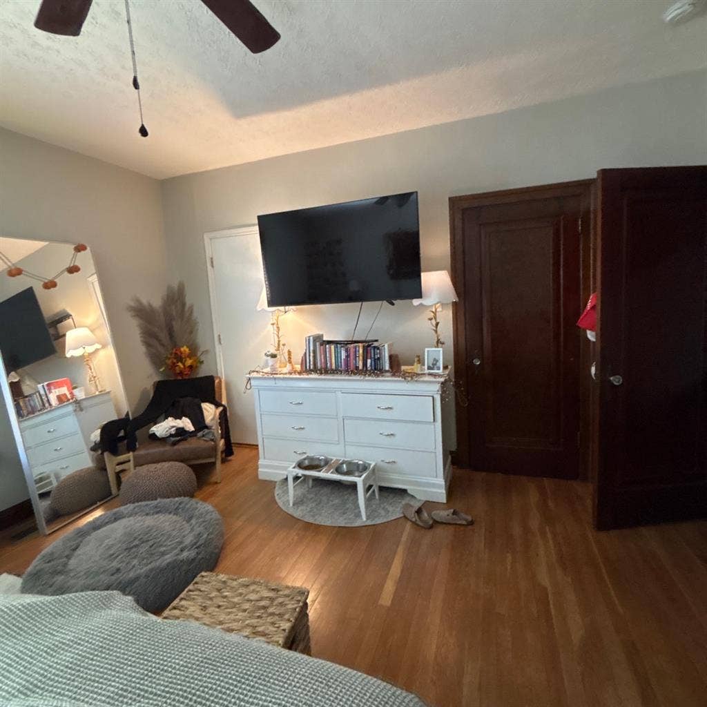 Room for rent near uofl