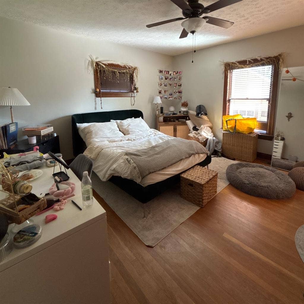 Room for rent near uofl