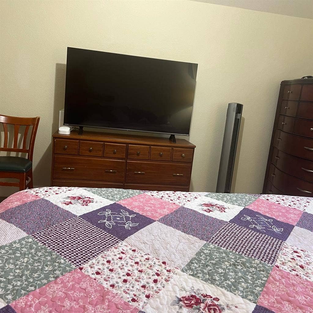 Furnished Room for Rent