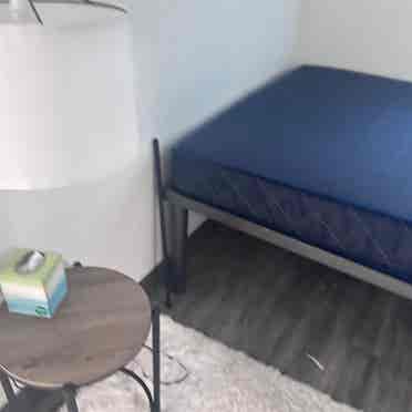 Sublet room in Valentine Commons