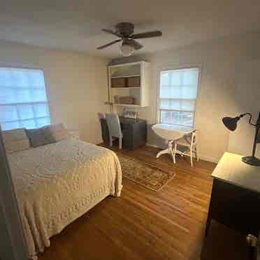 Room for rent in Homewood, AL