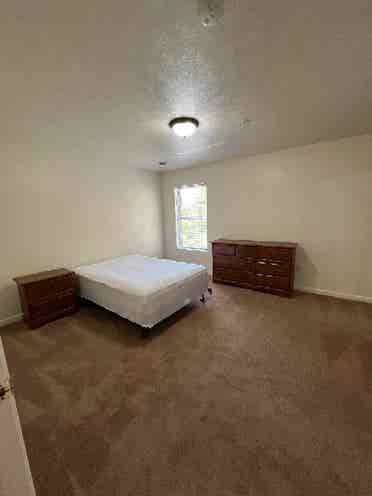 Room available for sublet!