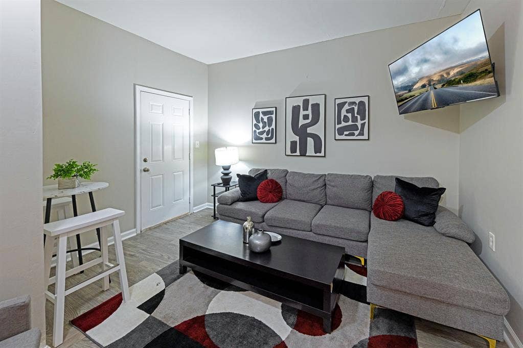 1 BR in Riverdale