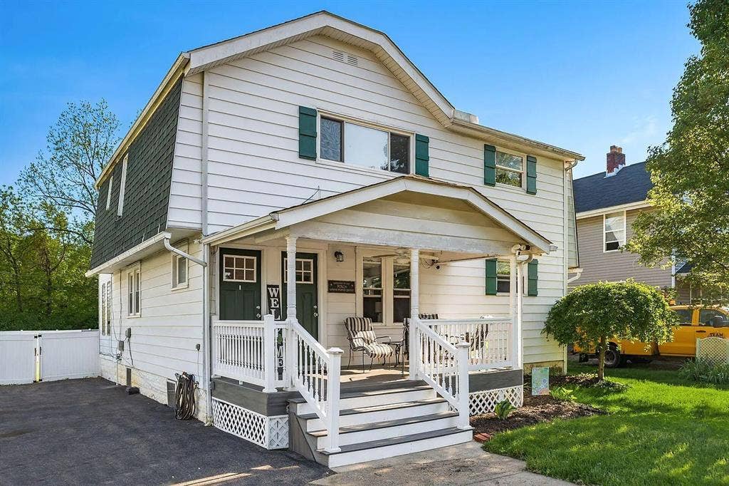 Quiet Duplex  minutes from OSU