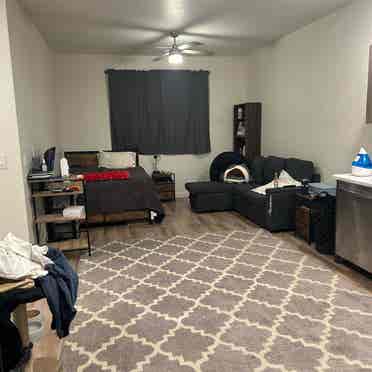 Studio apartment lease takeover