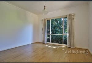 Private master room with wardrobe