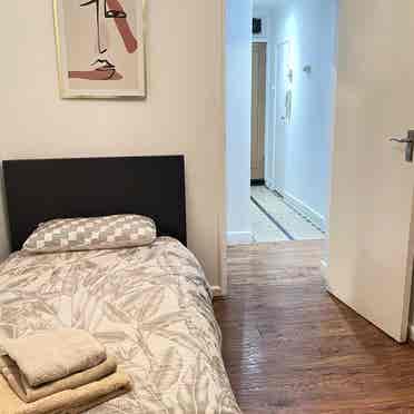 Single Bedroom in West Kensington