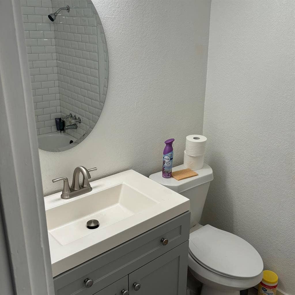 Looking for Roommate NE ATX