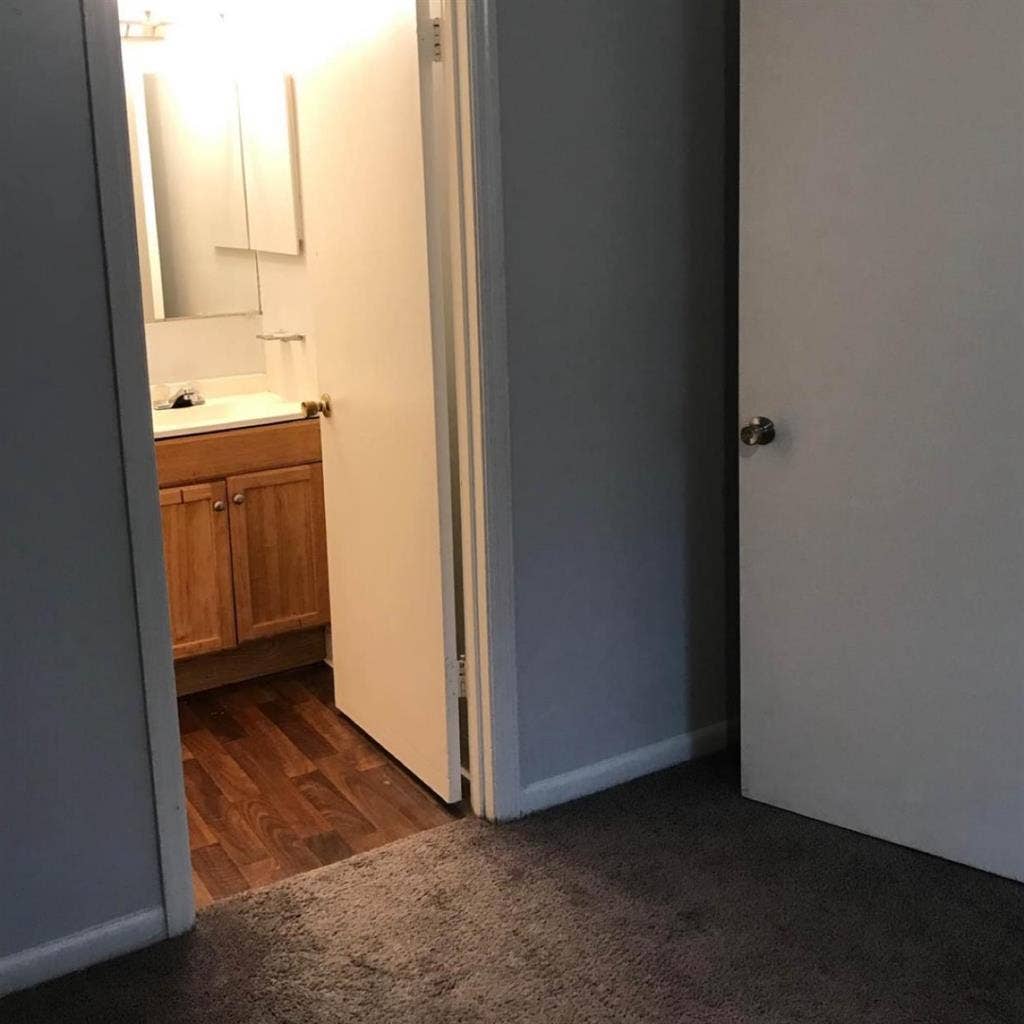 Master room for rent $