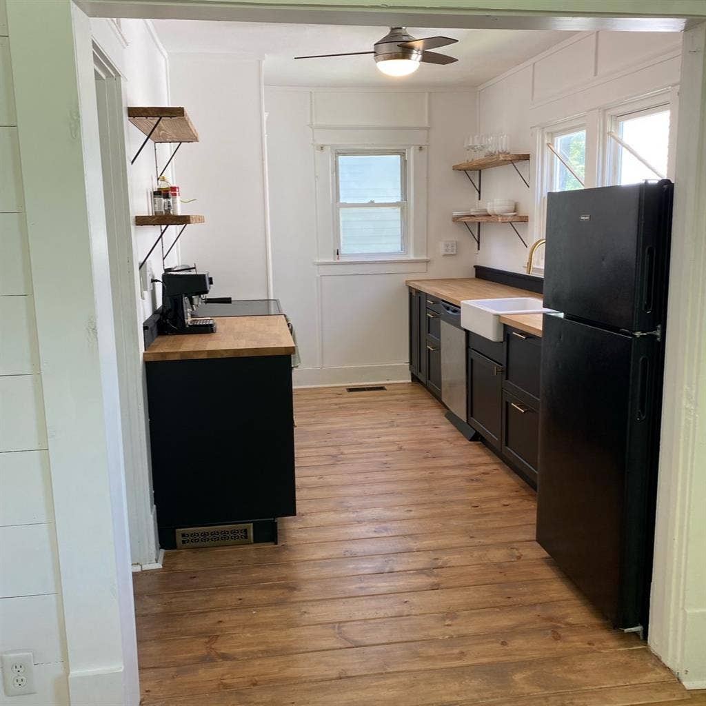 Room for rent in East Nashvillee