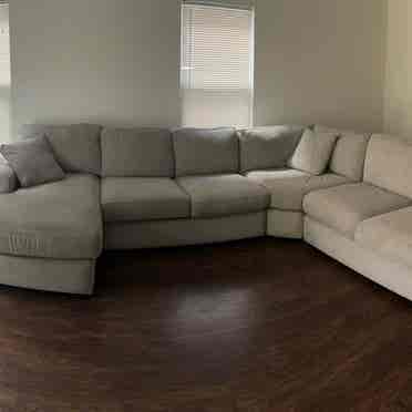 Rooms for rent in west side area