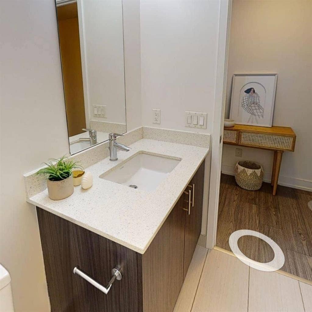 Sublet: Room + personal bathroom