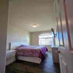 Females Room For Rent in Henderson