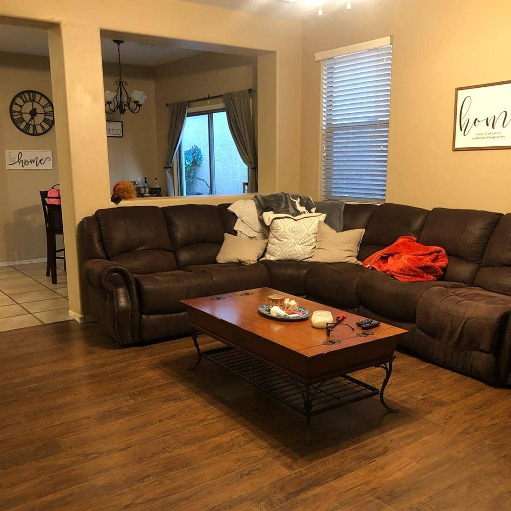 Looking for a 3rd roommate!