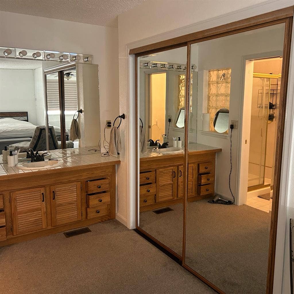 Master suite private bath
 rental