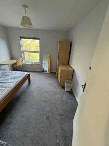 Room available in Nottingham city