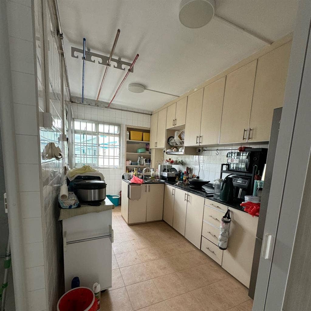 Sembawang Common Room to rent