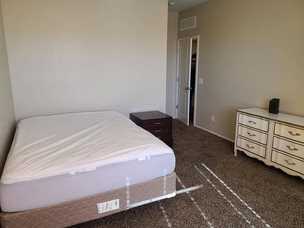 Room for Rent in North Phoenix