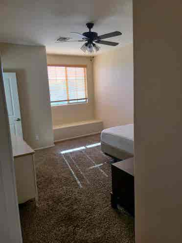 Room for Rent in North Phoenix