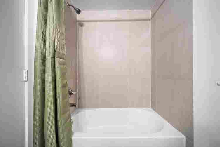 Downtown Room with own Bathroom