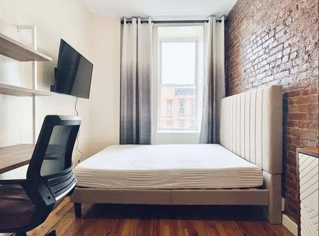 Furnished Room in Clinton Hill