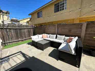 ROOM FOR RENT REMODELED TOWNHOUSE