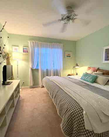 Beautiful bedroom in nice community