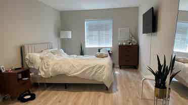 Master Bedroom For Rent