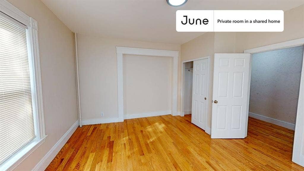 7 BR in Boston