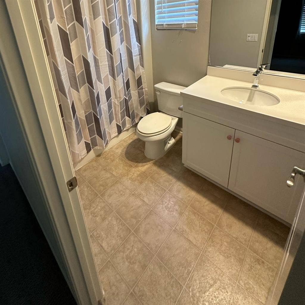 2 rooms for rent across fromCSUSB