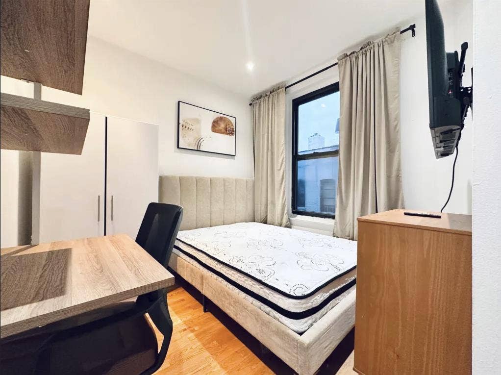 Furnished Room in Upper West Side