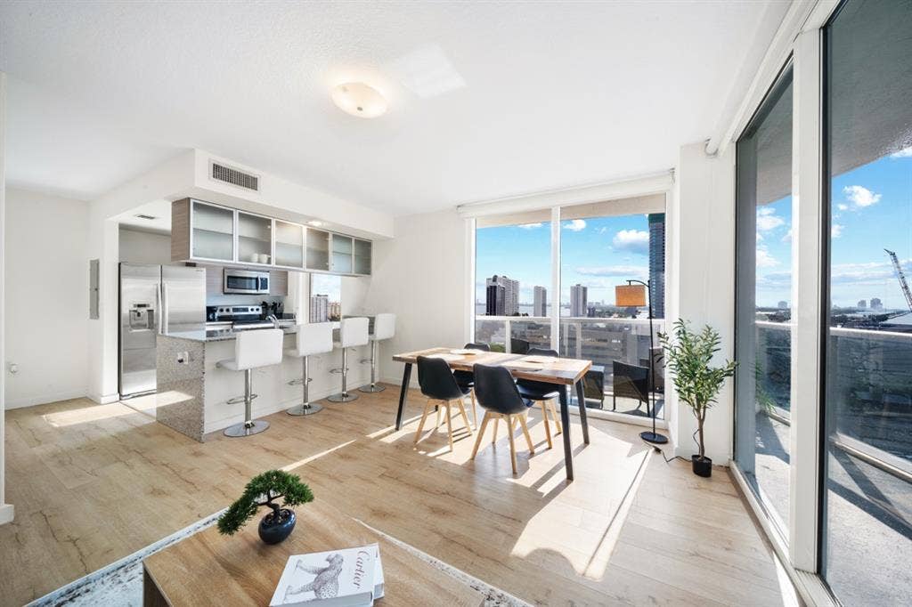 Single Bedroom in Downtown Miami