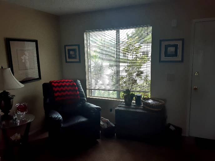 ROOM FOR RENT IN OCEANSIDE