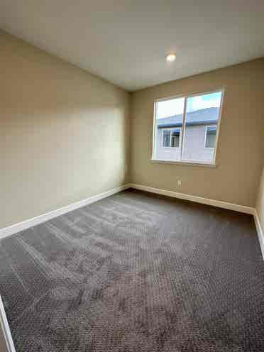 Nr S Hayward BART - Private Bedroom