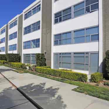 Loft Unit in Mission Hills