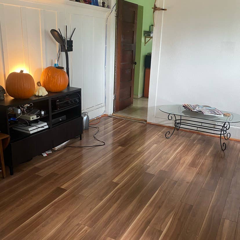 Room available in west Oakland