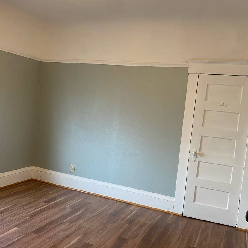 Room available in west Oakland