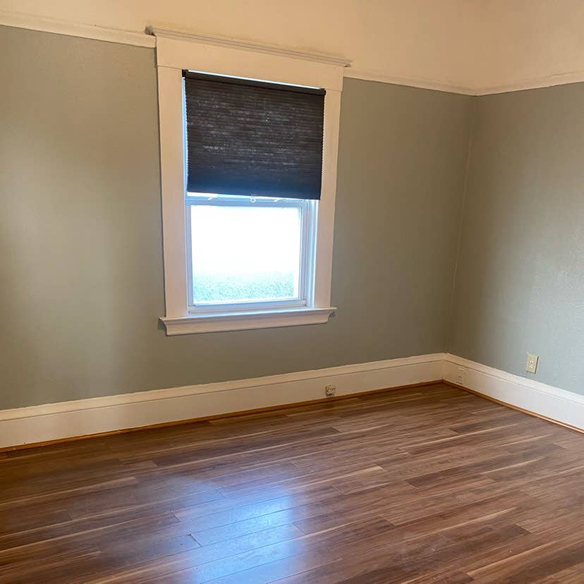 Room available in west Oakland